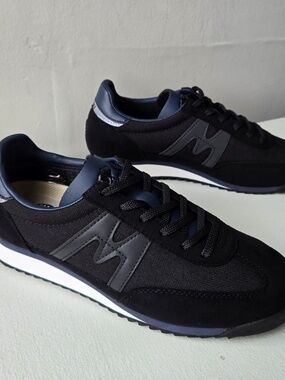 Karhu Mestari 76 Jet Black Size 7.5